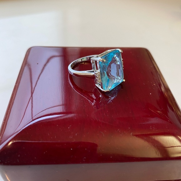 Elegant 925 Silver Aquamarine, Emerald Cut Sz 7&8 - Picture 3 of 5